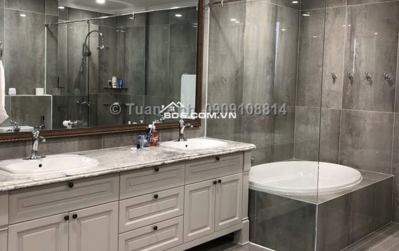 Bán Penthouse Masteri Thảo Điền, Q.2, 250m2, 3PN, sổ hồng, giá 38 tỷ. LH: 0909108814